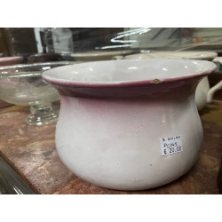 Penico de cerâmica