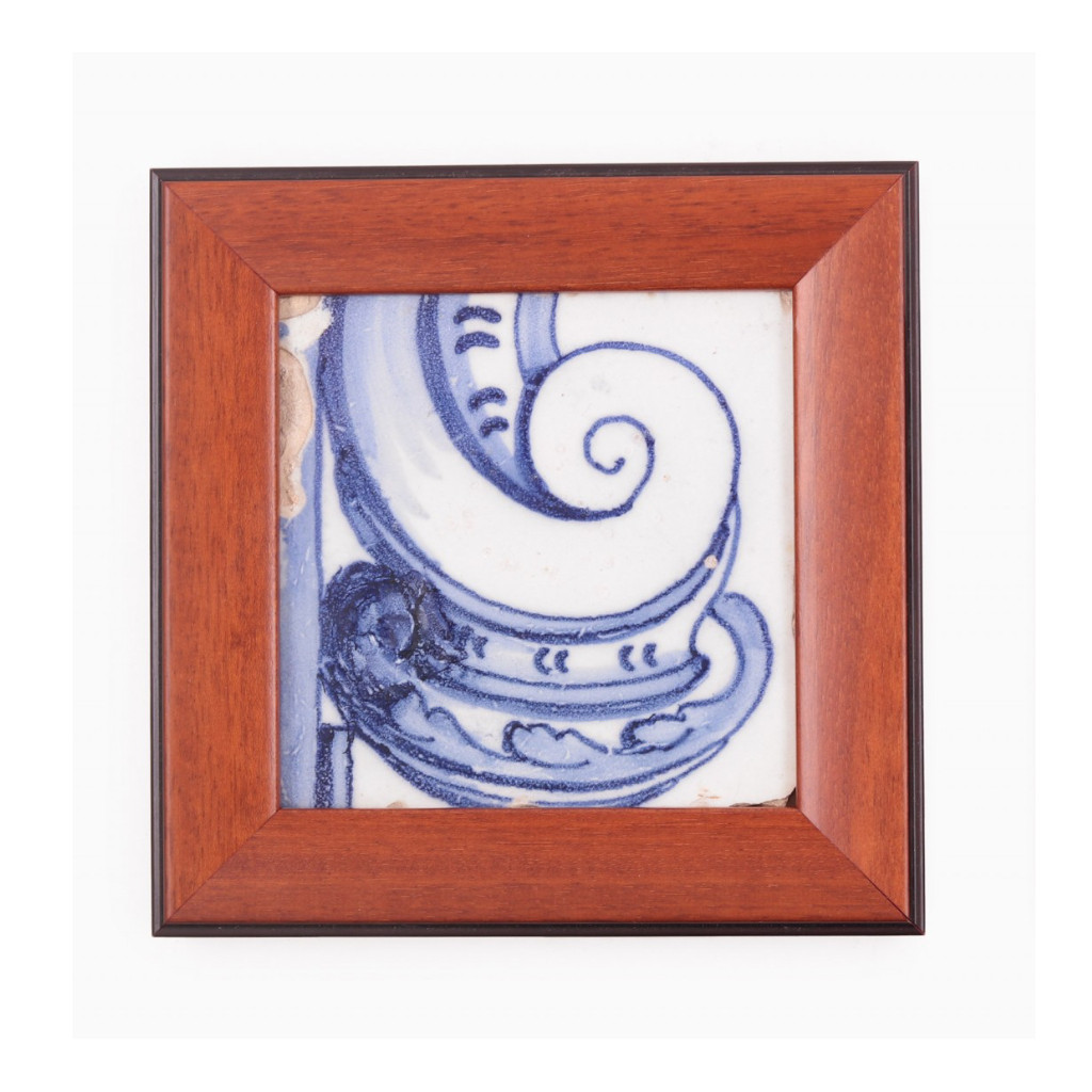 Azulejo emoldurado
