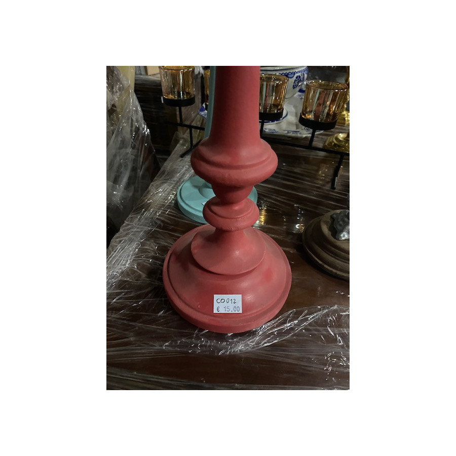 Candelabro madeira vermelho